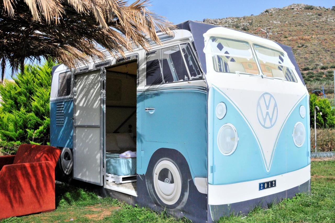Cornelia Hippie Magic Bus Villa Kíssamos Екстериор снимка
