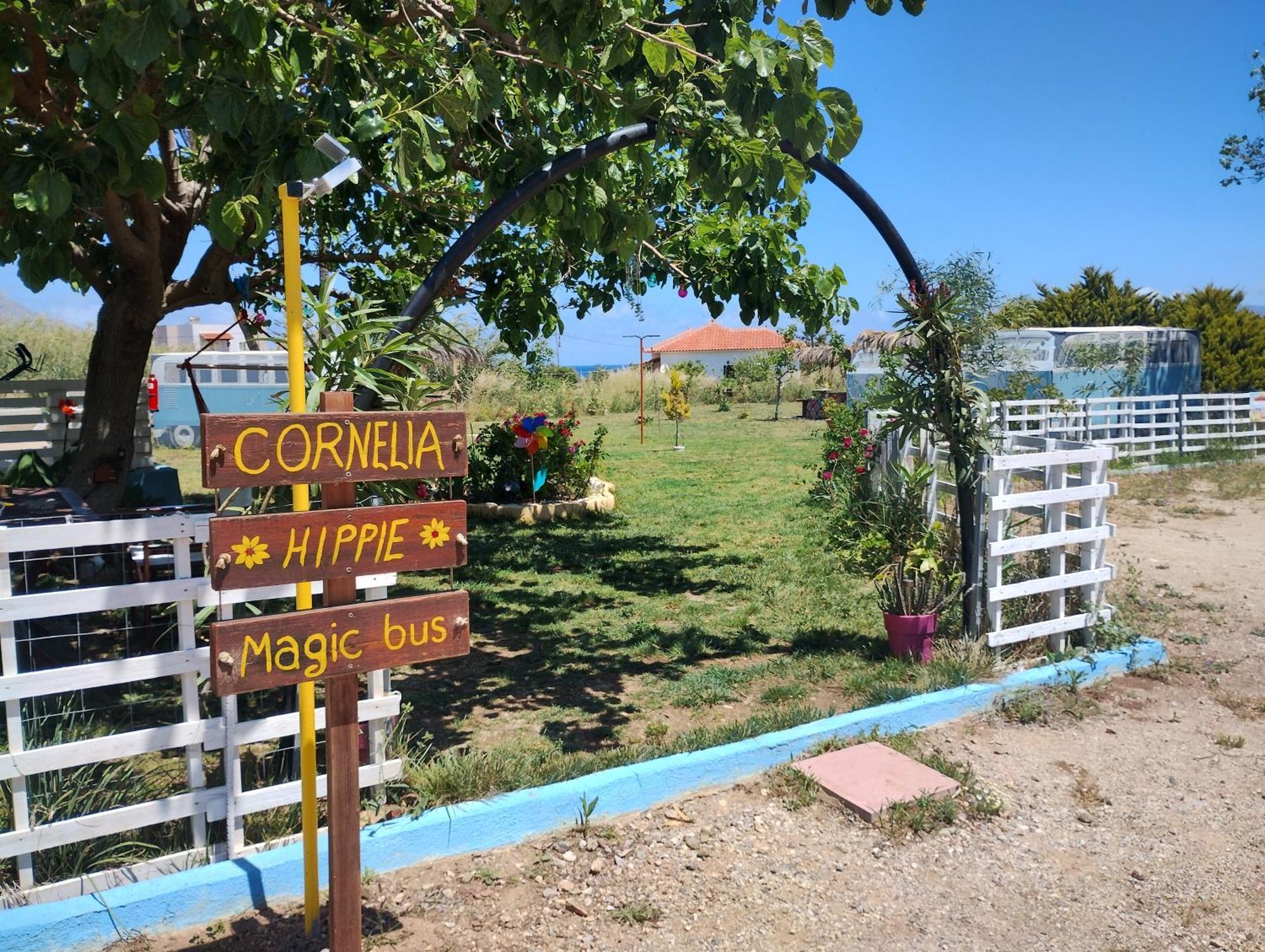 Cornelia Hippie Magic Bus Villa Kíssamos Екстериор снимка